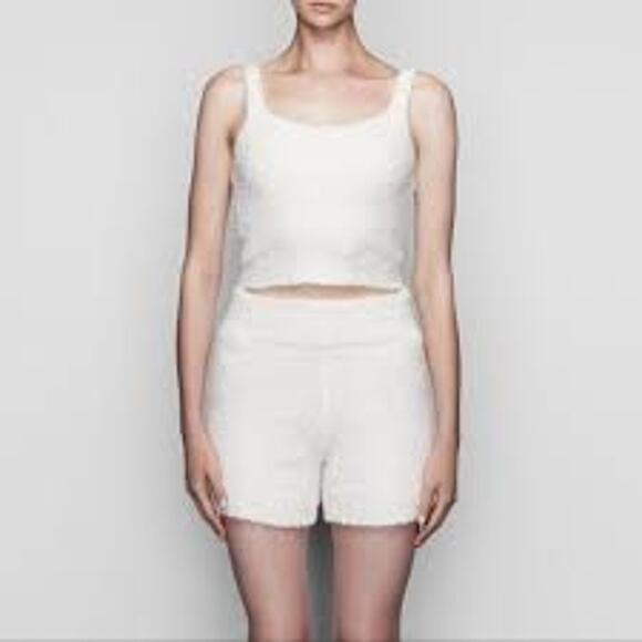 Skims Ivory Fuzzy Two Piece Set Lounge Pajama Shorts Tank L/XL - Picture 1 of 6